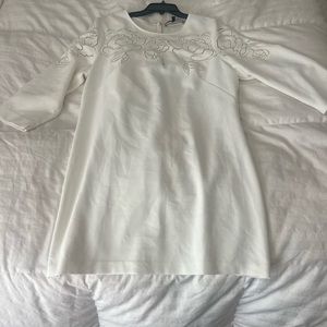 Beautiful fitting off white dress from White House Black Market